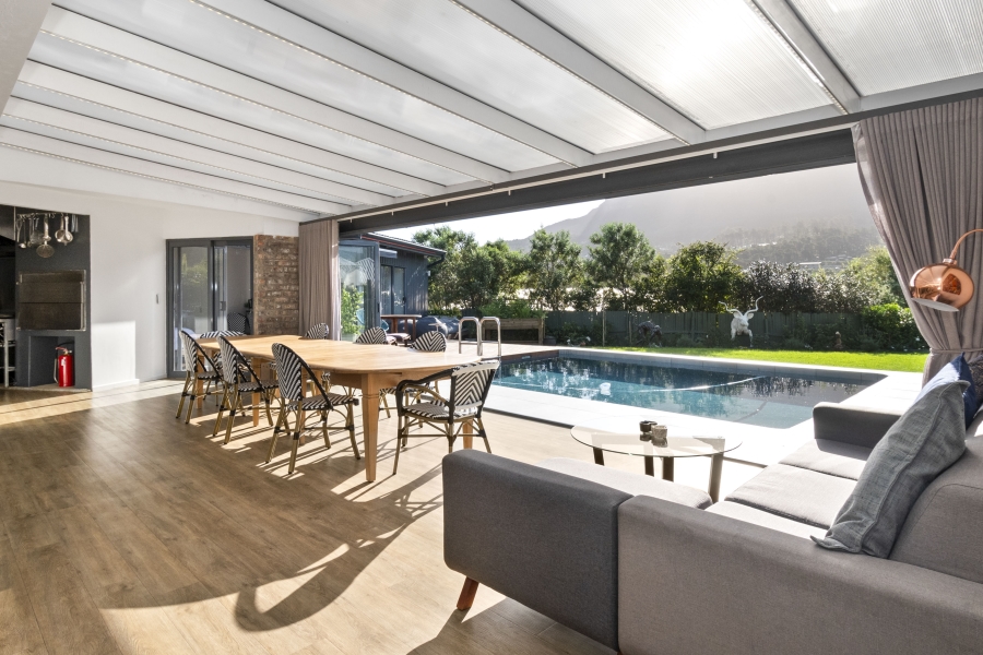 5 Bedroom Property for Sale in Oakhurst Estate Western Cape
